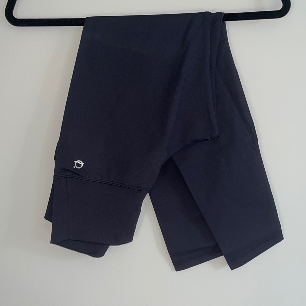 Liquido Active Black 3/4 Leggings